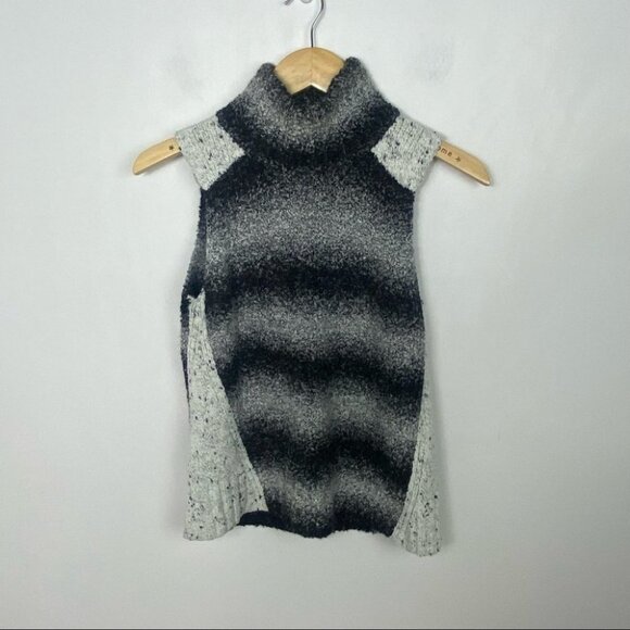 Intermix Wool Knit Sweater Top Grey Striped Size P or XS Sleeveless Chunky Gray - Picture 9 of 10